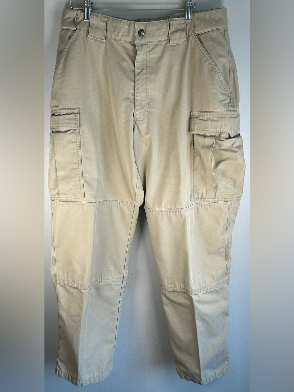5.11 Tactical Series Men’s Cargo Pants Size L Fits 33X31 Khaki Ribstop Canvas